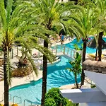 Appartement 1081 Luxurious Beachfront Penthouse With Private Jacuzzi