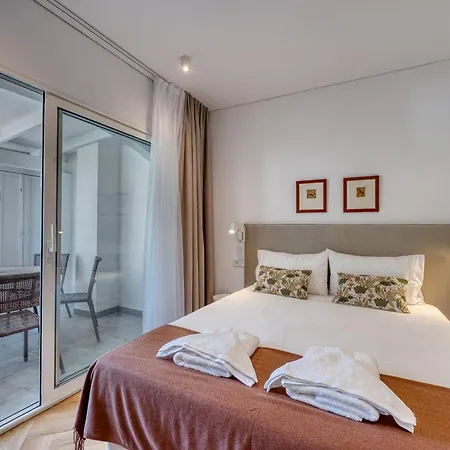 Lejlighed 1081 Luxurious Beachfront Penthouse With Private Jacuzzi