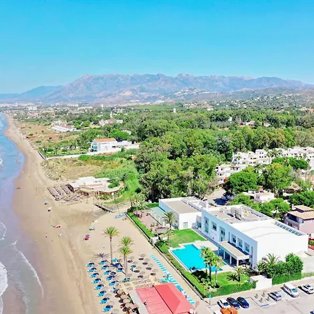 1081 Luxurious Beachfront Penthouse With Private Jacuzzi Marbella