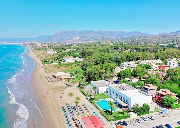 1081 Luxurious Beachfront Penthouse With Private Jacuzzi Marbella