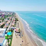 1081 Luxurious Beachfront Penthouse With Private Jacuzzi * Марбелья